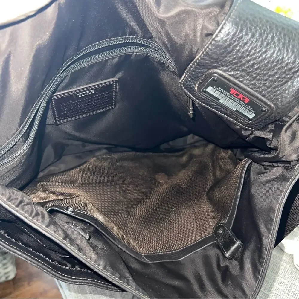 Tumi Leather Laptop Crossbody Handbag Purse Bag